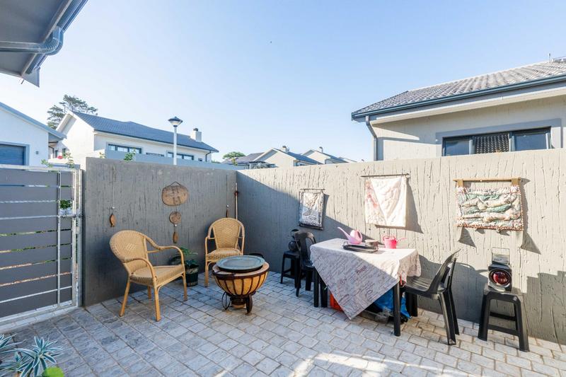 2 Bedroom Property for Sale in Groot Brakrivier Central Western Cape